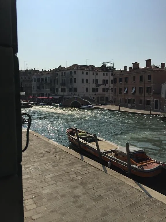 Apartment Princess Guest House Canal View Venice