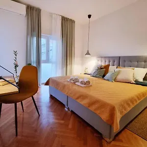 Chi Chi , Pula Kroatien