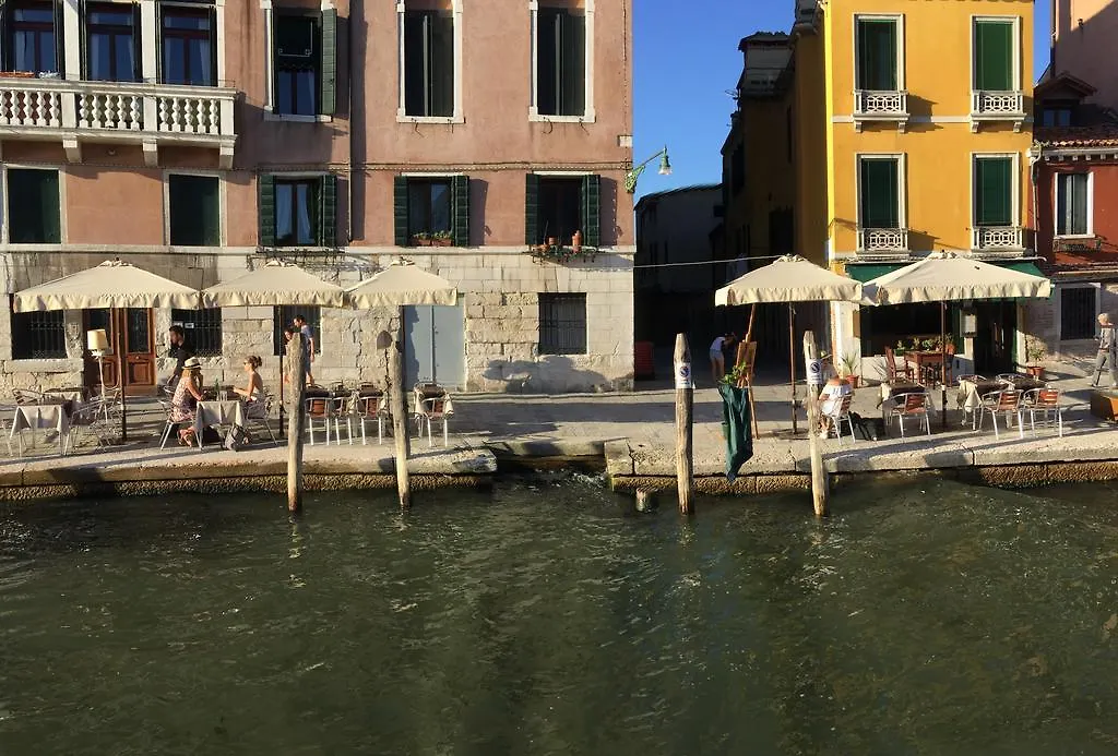 Princess Guest House Canal View Venedig Lejlighed